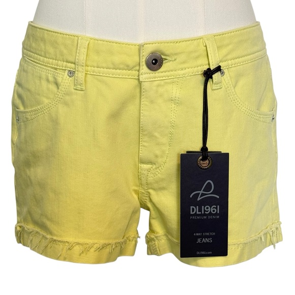 DL1961 Pants - New DL1961 Cameron Pin Up Shorts in Meringue Yellow | Size 30